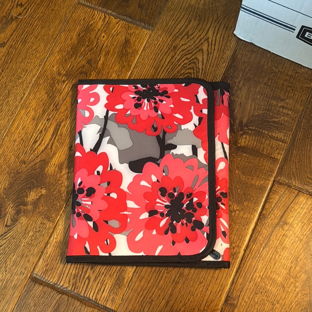 Thirty-One Black and Gray Travel Organizer
